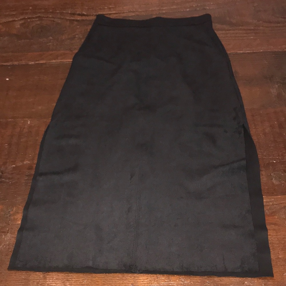 Knee length, suede feeling skirt